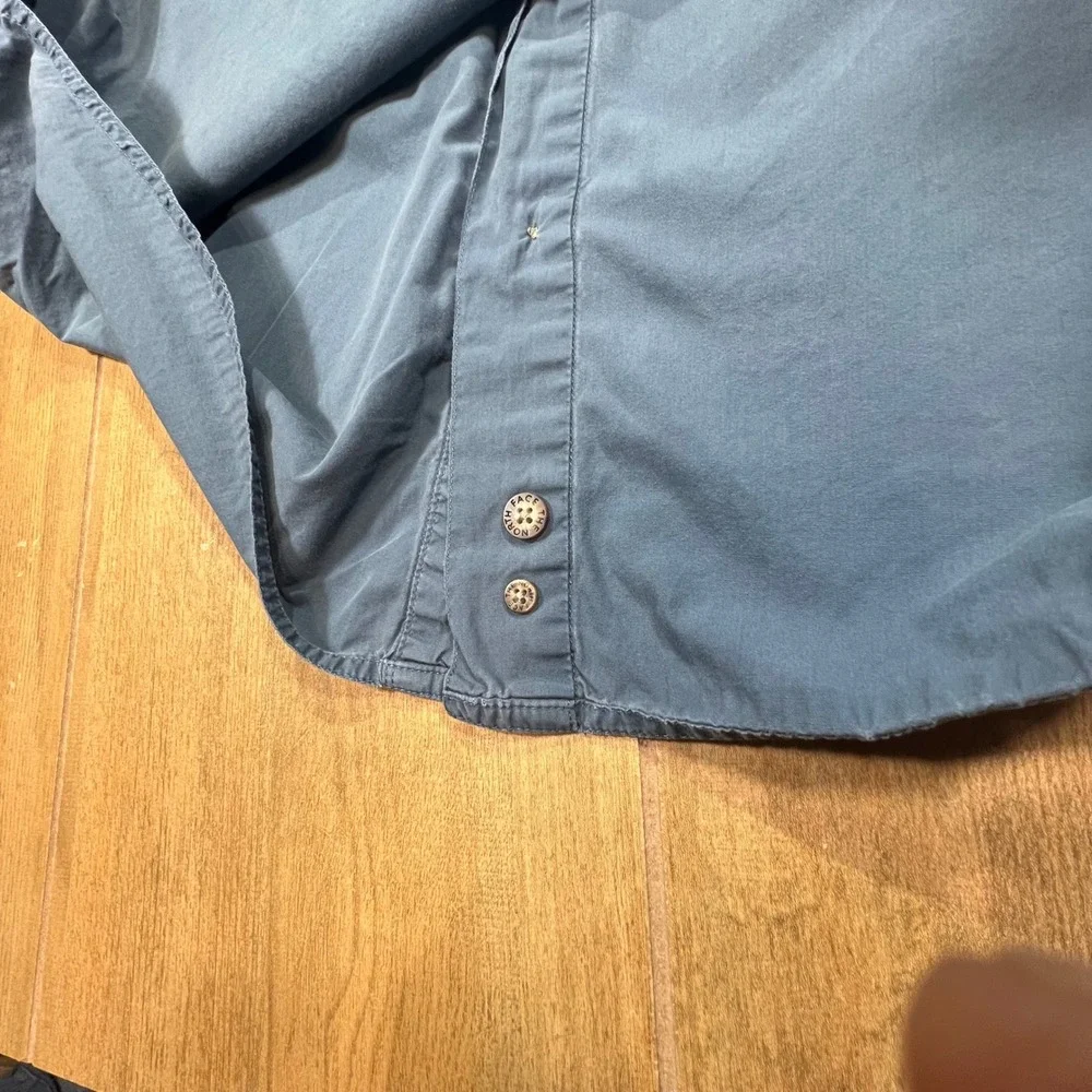 The North Face Mens Blue Short Sleeve Button Down Utility Hiking Shirt L vintage